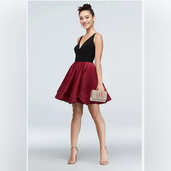 green emerald velvet dress Aliyah Satin Strapless Floral Print Short Dress